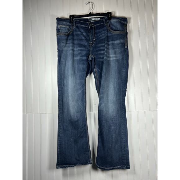 BKE Men's Derek Low Rise Relaxed bootLeg Jeans size 40 R - Picture 1 of 11